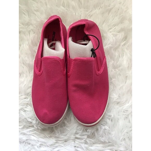 4 Pairs of girls slip on sneakers. Size medium. New with tags. - Picture 5 of 6